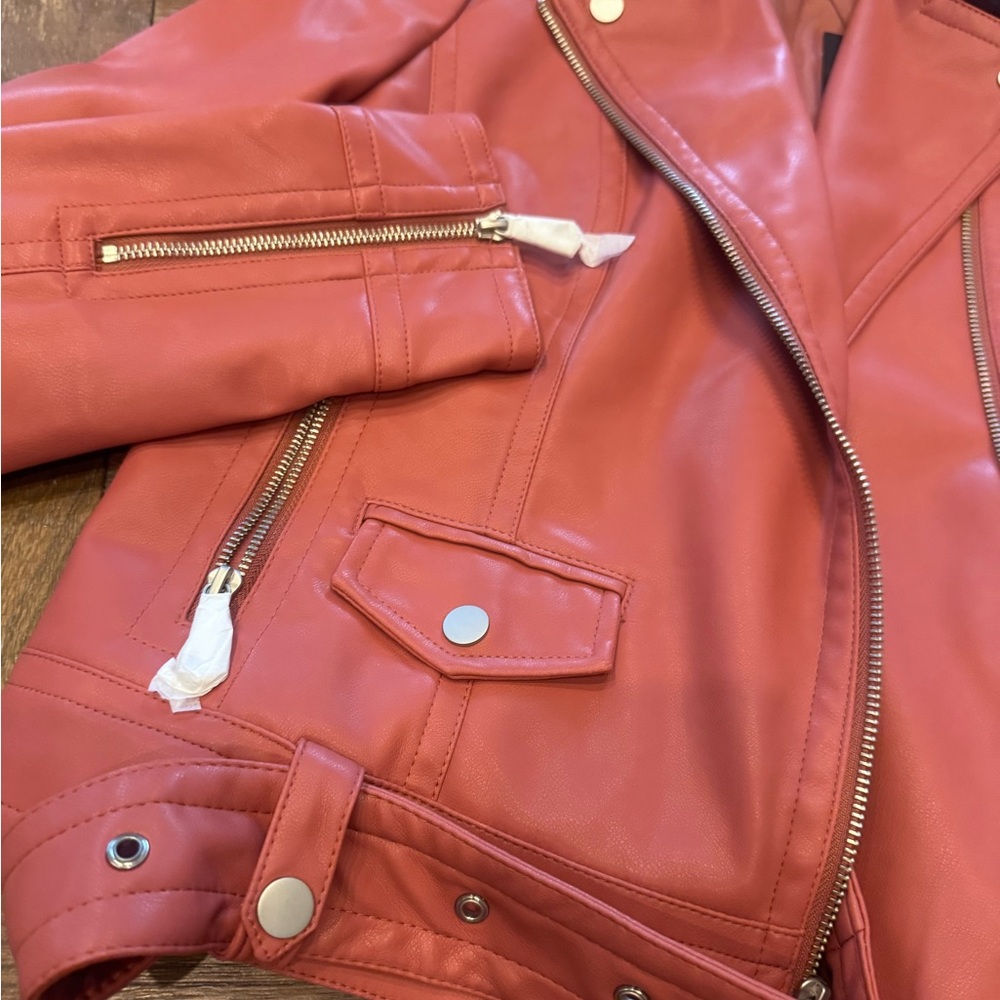 Express Women's Coral Faux Leather Moto Jacket NWOT - Picture 3 of 5